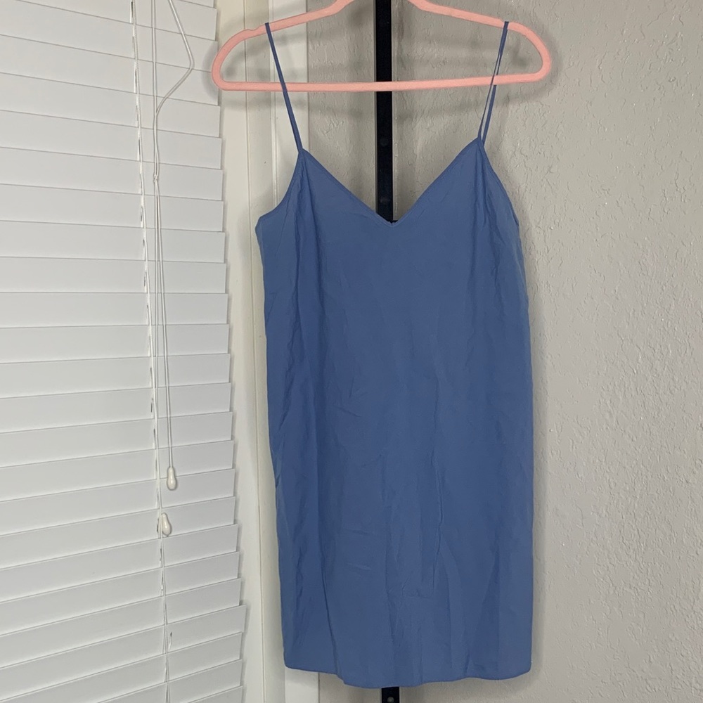 Theory minimalist cotton breathable lightweight vneck tunic spaghetti straps top